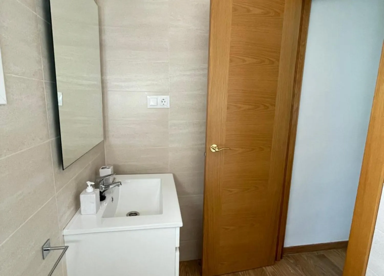 Apartment Encantador Apartamento-Centrico-Con Amplio Jardin Torremolinos Spain