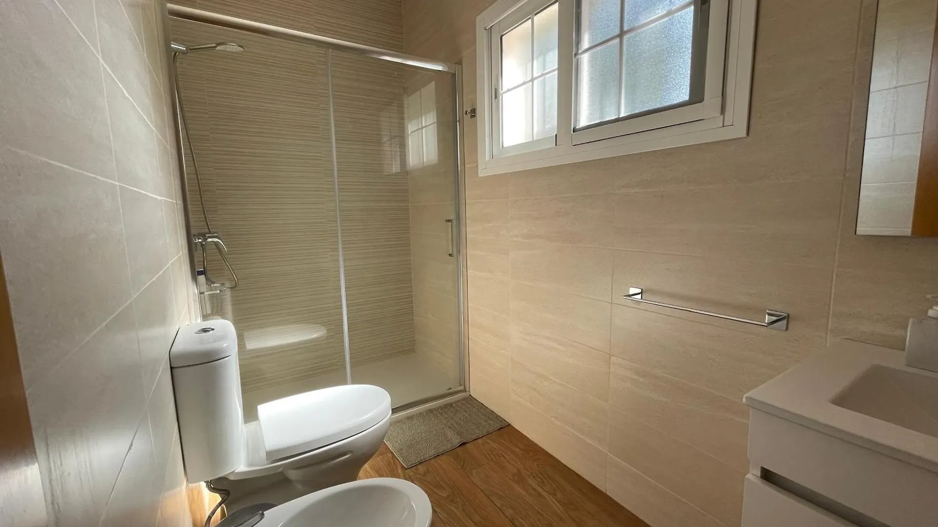 Encantador Apartamento-Centrico-Con Amplio Jardin Torremolinos Apartment